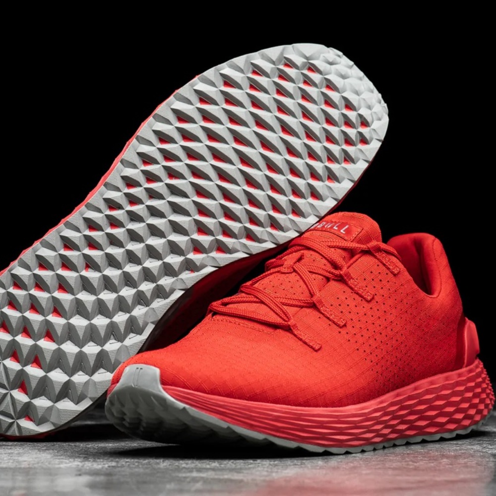 NOBULL- POPPY RIPSTOP RUNNER in Bright Red
